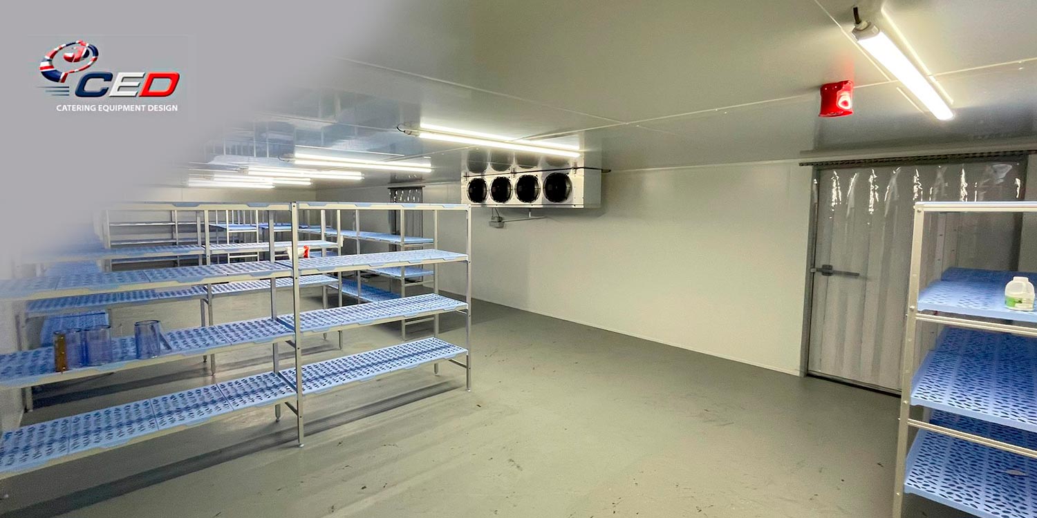 Tournus racking with removable shelves